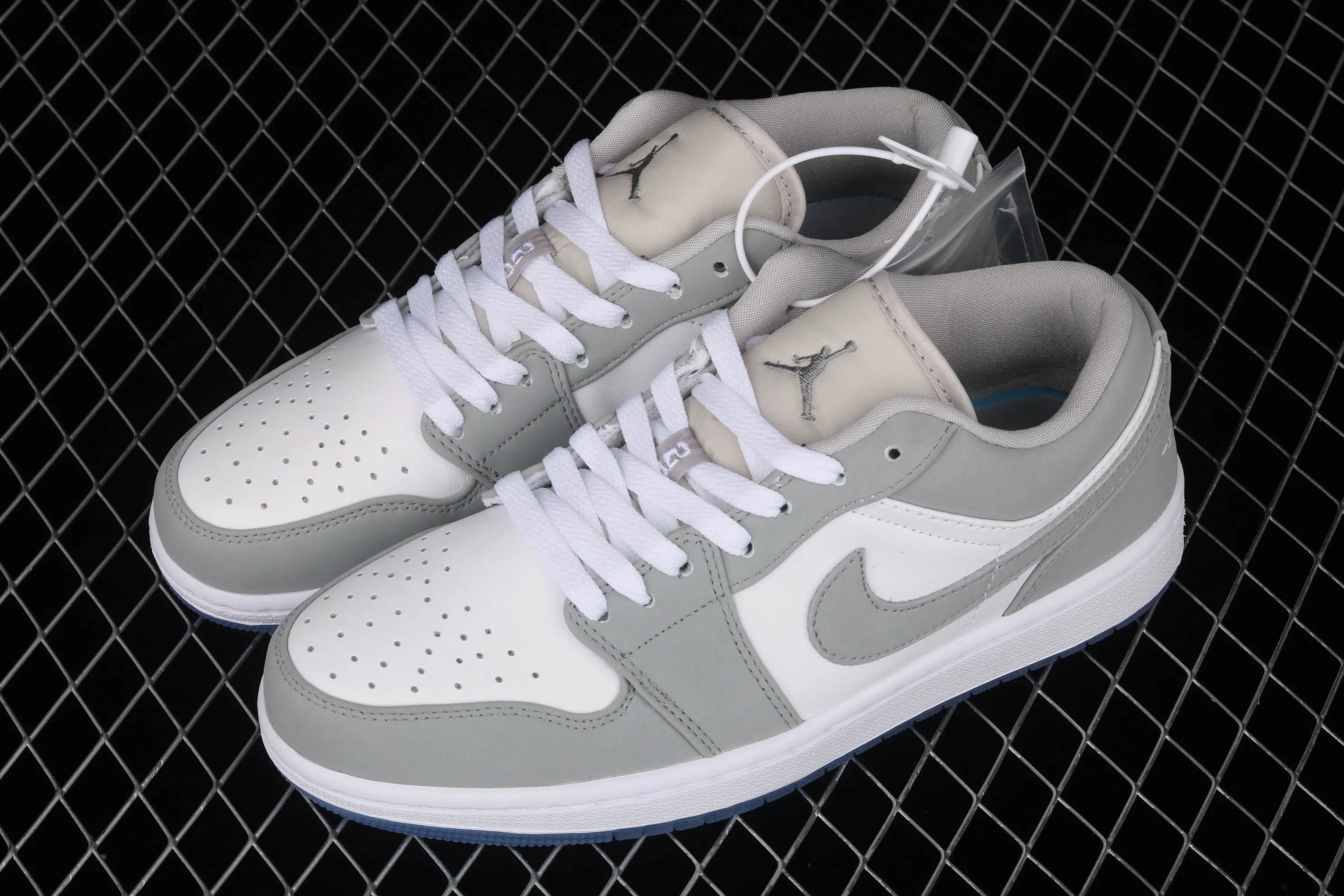 All Categories Air Jordan Jordan Series Basketball Shoes Air Jordan 1 Low Air Jordan 1 Low AJ1 Joe 1 Wolf Gray Low-top Cultural Leisure Sports Shoes DC0774-105